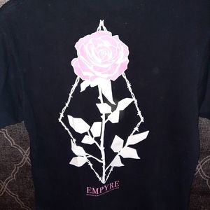 2/$20 Men's Empyre 'rose' Short Sleeve Graphic Tee size medium
